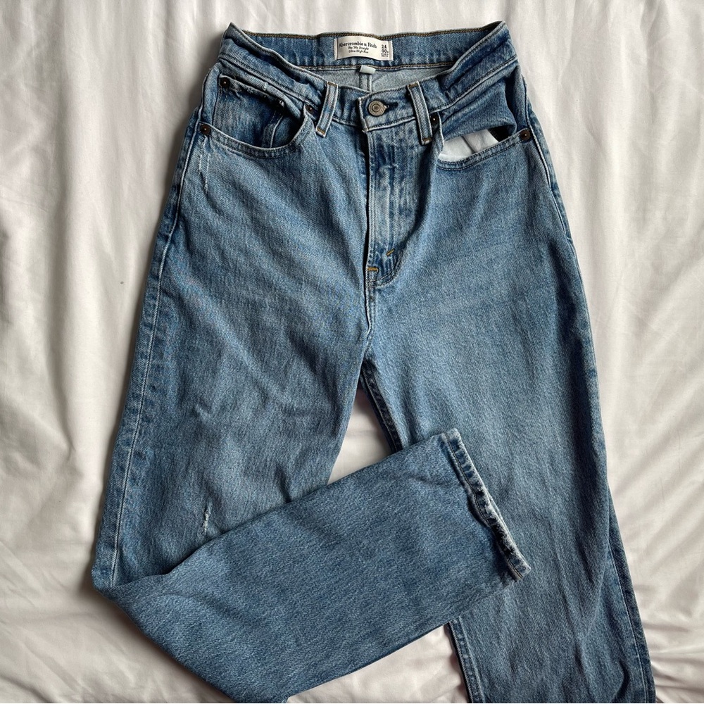 ABERCROMBIE JEANS